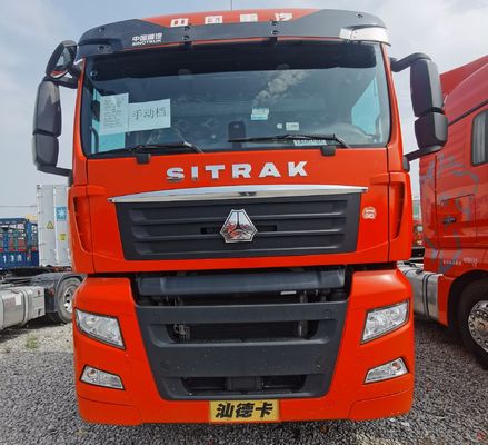 Продажа Sinotruck Tractor Truck Manual Type Transmission и 1000L топливный бак для буксировки