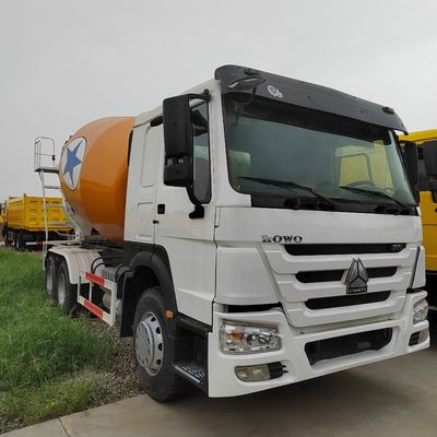 Продажа грузовиков Sinotruk 6X4 Доставка воды Тяжелый смеситель с ручной трансмиссией