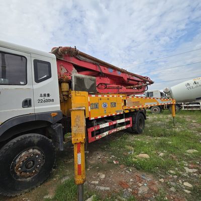 Транспортный вторичный тракторный прицеп с гидравлическим рулевым управлением и вспомогательной силовой установкой