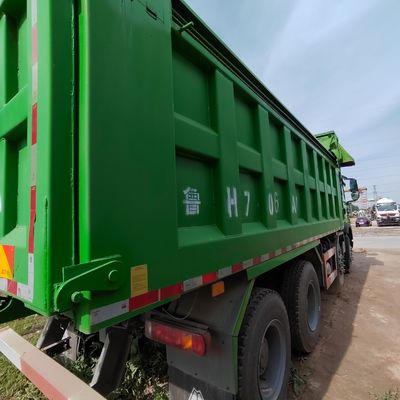 6X4 Sinotruk Dump Truck Шасси тяжелой грузовой коробки из углеродистой стали Моторная емкость 4-6 л