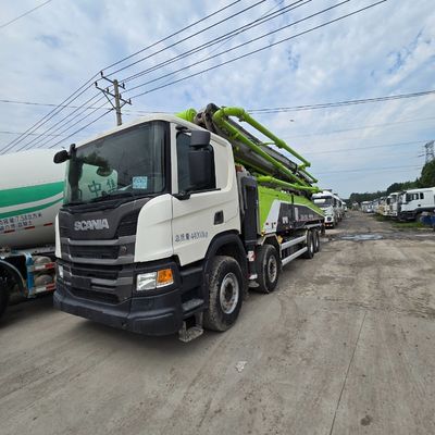 Передний подъемный стиль Sinotruk шасси насосные грузовики грузоподъемность 21-30 т сиденья ≤5