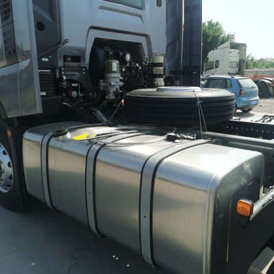 Sinotruk HOWO Max460 Stock Car Самый продаваемый грузовик для ≤5 мест и индивидуальных функций