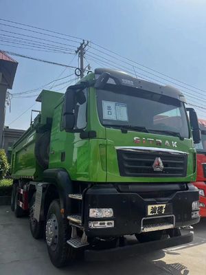 Дамп-грузовик Sinotruk с двигателем и сиденьями с мощностью ≤5 двигателя и мощностью 4-6 л