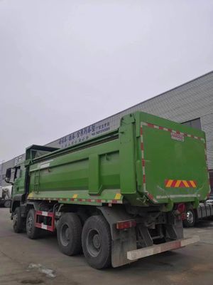 Дамп-грузовик Sinotruk с двигателем и сиденьями с мощностью ≤5 двигателя и мощностью 4-6 л