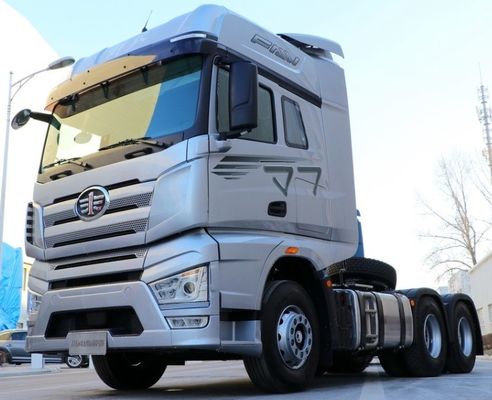 Тяжеловесное тяговое транспортное средство 6x4 с воздушной подвеской и гидравлическим рулевым управлением