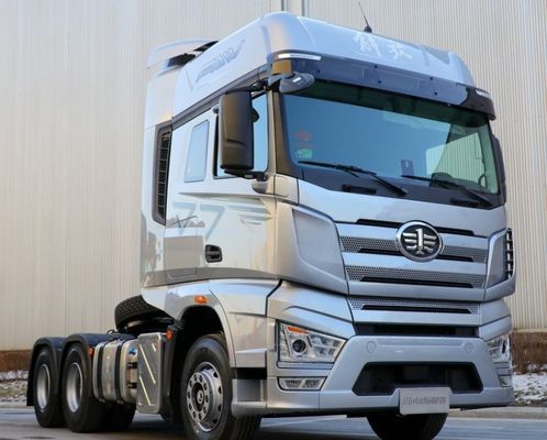 Тяжеловесное тяговое транспортное средство 6x4 с воздушной подвеской и гидравлическим рулевым управлением
