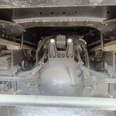Рыночные грузовики с безтрубными шинами от National Heavy Duty Truck Delong