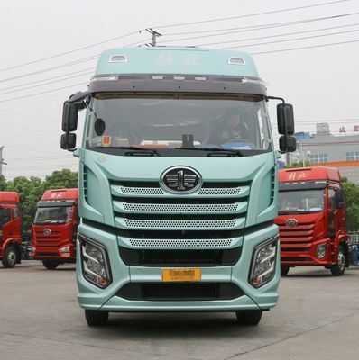 Высокий крутящий момент используется FAW J6V CNG 375/420HP трактор грузовик голова с несколькими передними передачами