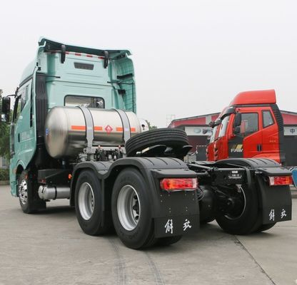 Высокий крутящий момент используется FAW J6V CNG 375/420HP трактор грузовик голова с несколькими передними передачами