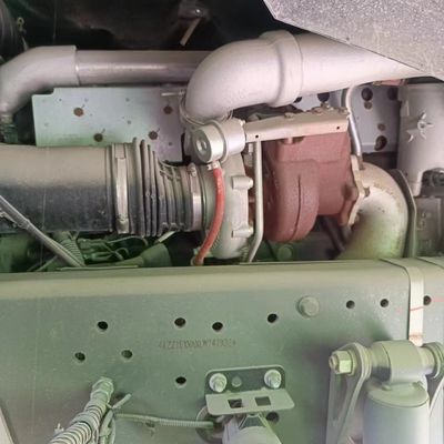 По заказам многоцелевой мусоровоз с дизельным двигателем и гидравлическим рулевым управлением