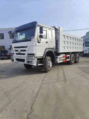 8.5x2.6x3.6м Тяжелый грузовик с шасси Sinotruk Прочный двигатель емкостью 4-6 л