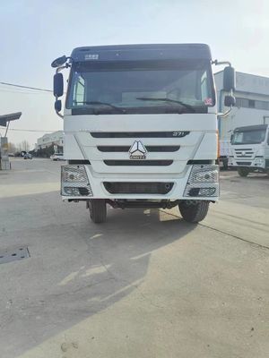 8.5x2.6x3.6м Тяжелый грузовик с шасси Sinotruk Прочный двигатель емкостью 4-6 л
