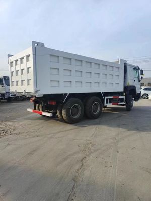 8.5x2.6x3.6м Тяжелый грузовик с шасси Sinotruk Прочный двигатель емкостью 4-6 л