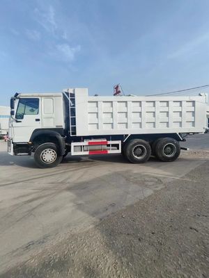 8.5x2.6x3.6м Тяжелый грузовик с шасси Sinotruk Прочный двигатель емкостью 4-6 л