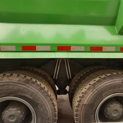 Автомобильный мусоровоз с шасси Sinotruk Shacman и кабиной кондиционера