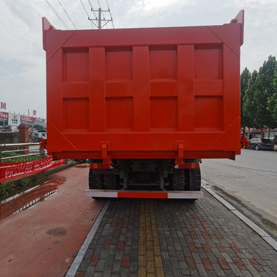 Sinotruk Шасси 6X4 Дэмп-Трак с шинами и гидравлическим рулевым управлением 351-450 л.с.