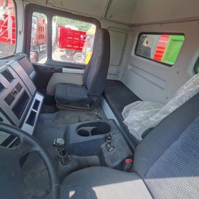 Тяжелый Sinotruk шасси с передним подъемным стилем и гидравлическим рулем