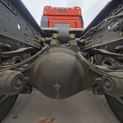 Мощность 520 л.с. Sinotruck Тракторный грузовик 6X4 с наклоном прицепа Комбайн с индивидуальным дизайном