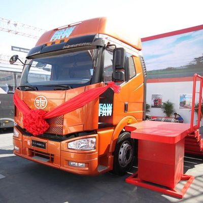 460 л.с. Тяжелый грузовик FAW Jh6p 6X4 Дизельный Euro 3 Тракторный грузовик с размерами 12м*2,55м*4м