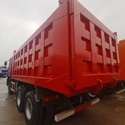 Промышленный транспорт Sinotruck 6X4 Tipper Truck с грузоподъемностью 30 т и шинами