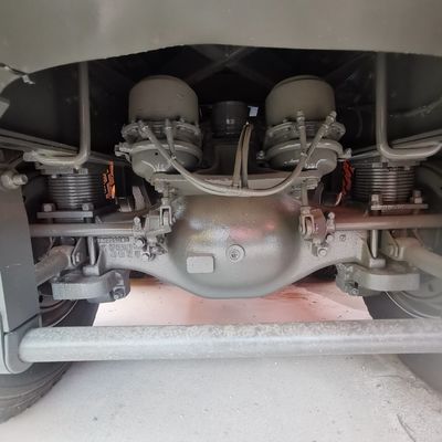 Транспортер Sinotruck Тяжелый грузовик 6X4 с грузоподъемностью 30 т и шинами