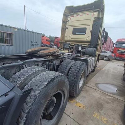 Буксирующий полуприцеп Шэньси Автомобиль Тяжелый тракторный грузовик с топливным баком 1000 л