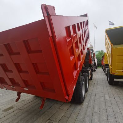Грузоподъемность 30 т. Синотранспортный грузовик. Грузовик с гидравлическим рулевым управлением и 351-450 л.с.