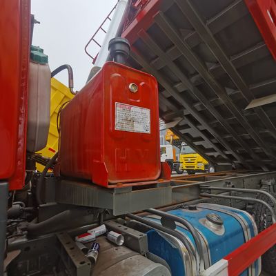 Дизельный Sinotruck Тяжелый грузовик с грузоподъемностью 30 т и гидравлическим рулевым управлением