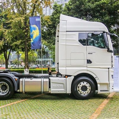 Человеческий грузовик серии Tgx с 510 лошадиными силами и автоматической коробкой передач 6X4
