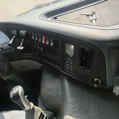 Двигатель с ручной коробкой передач 6X4 с гидравлическим рулевым управлением и вспомогательными шинами