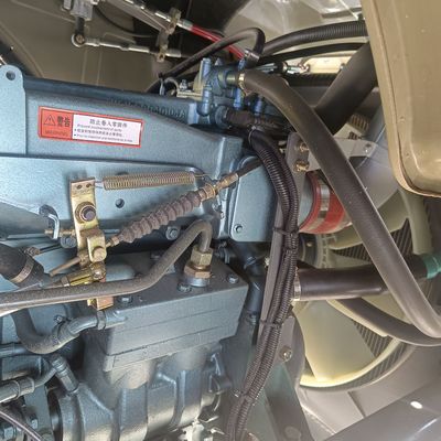 Двигатель с ручной коробкой передач 6X4 с гидравлическим рулевым управлением и вспомогательными шинами