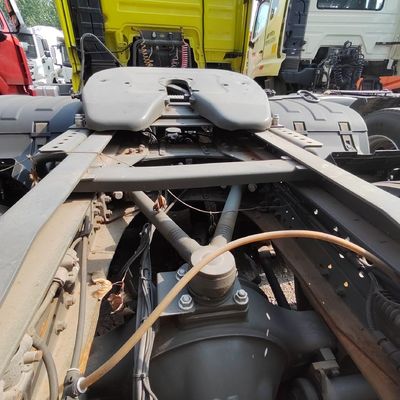 Sinotruck 480 HP полуприцеп с воздушной подвеской сиденья и 8,800 кг валовой массы пакета