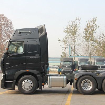 Специализированный Sinotruck HOWO 400HP тяжеловесный тракторный прицеп с 1000L топливным баком дизельного топлива