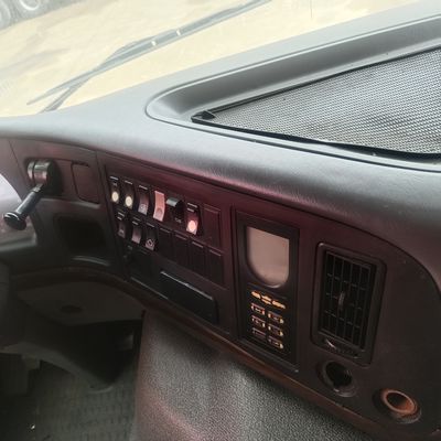 Дизайн беструбных шин Sinotruk и гидравлическое рулевое управление для надежного коммерческого шасси
