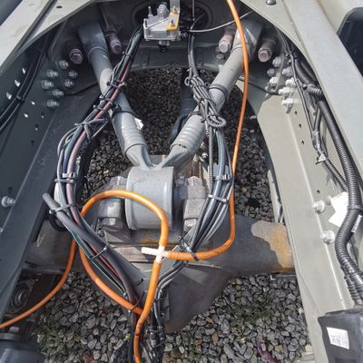 Буксирующий полуприцеп Sinotruck Тракторный грузовик с воздушной подвеской сиденья и 6 месяцев