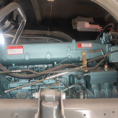 6×4 HOWO Дизельный 371HP Тяжелый грузовик 10 колес Ручной транспортный автомобиль для ≤5 мест