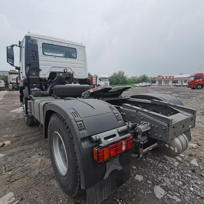 Подержанный тракторный грузовик Sinotruk с возвратом денег и гидравлическим рулевым управлением
