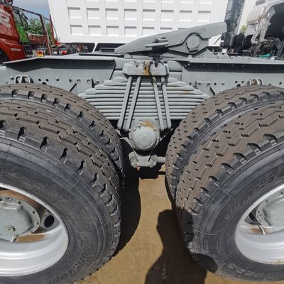 Буксирующий полуприцеп 371HP HOWO Тяжёлый тягач с топливным баком 1000 л Euro2/Euro3/Euro4