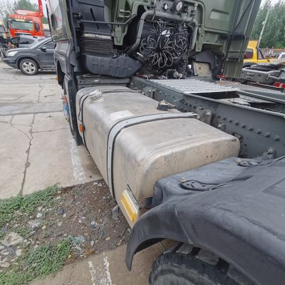 Шакманский грузовик с ручной трансмиссией 400L топливный бак и безтрубный дизайн шины