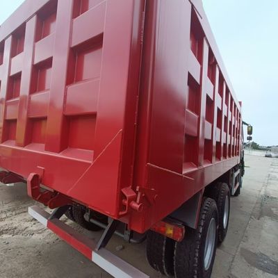 Sinotruck Hovo 6X4 LHD Dump Truck с гидравлической силовой системой управления