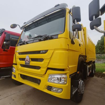 Тяжелый грузовик Sinotruck использованный грузовик с шинами и гидравлическим рулем в хорошем состоянии