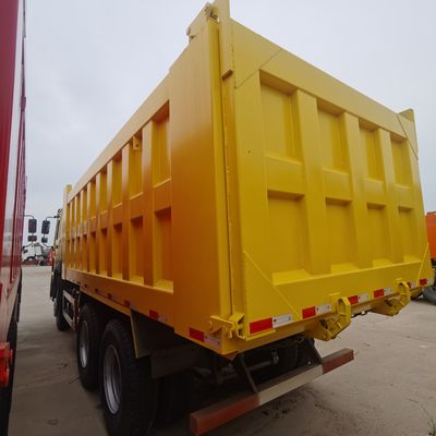 Тяжелый грузовик Sinotruck использованный грузовик с шинами и гидравлическим рулем в хорошем состоянии