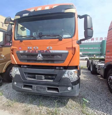Использованный HOWO 6X4 тракторный грузовик для буксировки полуприцепов