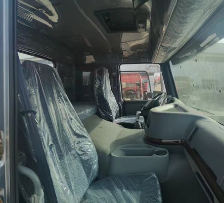 Грузовик из углеродистой стали с прочными характеристиками горного грузовика и гидравлическим рулевым управлением