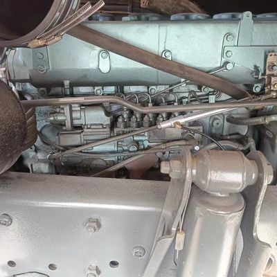 Трактор для грузовых автомобилей с топливным баком 600 литров