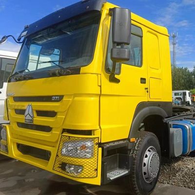 Передний подъемный стиль Sinotruk Гидравлическое рулевое управление Тяжелый грузовик с шинами