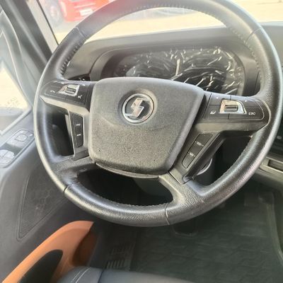 Углеродистая грузовая коробка Дизельный тракторный грузовик Delong X6000 с 1000L воздушной подвеской сиденья