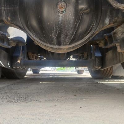 Дизельный тяжелый грузовик Delong X6000 1000L топливный бак буксирующий полуприцеп с 5 местами