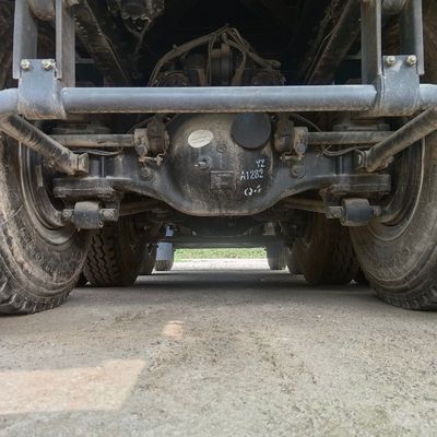 Подержанный Ouman 6X4/8X4 A7/T7 10/12 колесный грузовик/трактор/грузовик