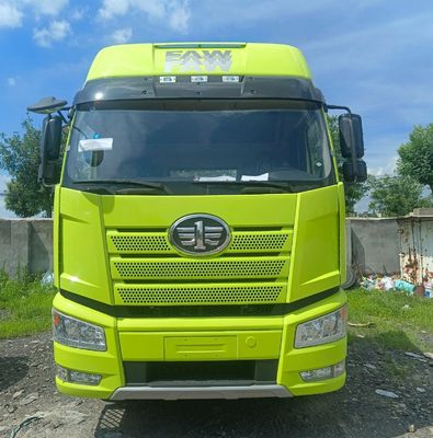 FAW Jiefang J6p420HP Дизельный 6X4 тяжелый тракторный грузовик с 6-месячным послепродажным обслуживанием